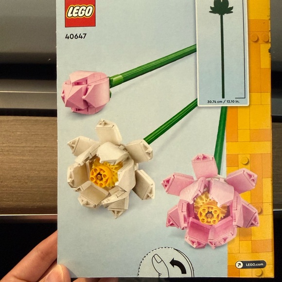 LEGO Botanical Lotus Flower Set New - Picture 4 of 4
